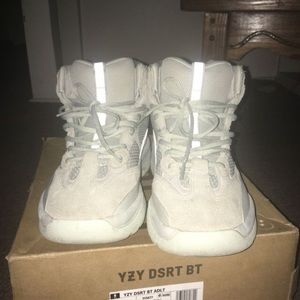 Yeezy DSRT BT (Salt)